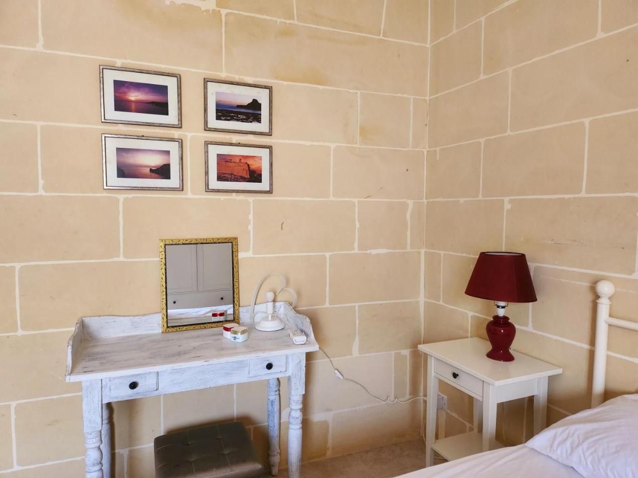 Palm Court Apartment Xlendi Exteriör bild